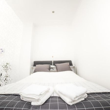 City Centre Hidden Gem! Apartment For Up To 3 People Bruksela Zewnętrze zdjęcie